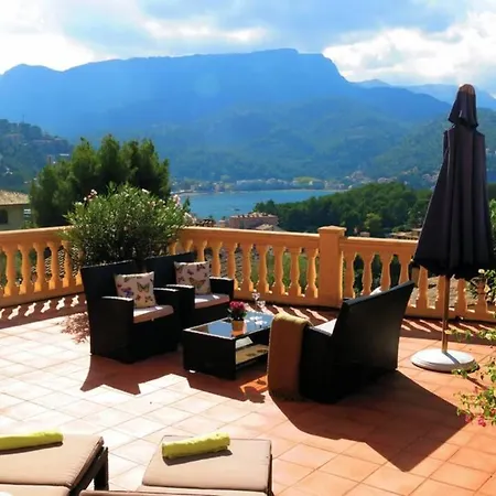 Puerto Soller Seaview Apartment: Private Terrace & Pool Apartment *